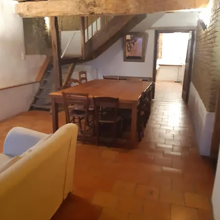 Ferme Lagarrigue 度假居 *